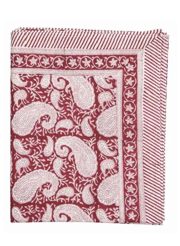 Bordsduk JULDUK Big Paisley Röd 150×350 cm – Chamois