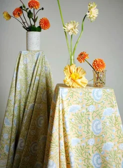 Bordsduk Mathilde Orange & Blue/Green 210×210 cm – Chamois