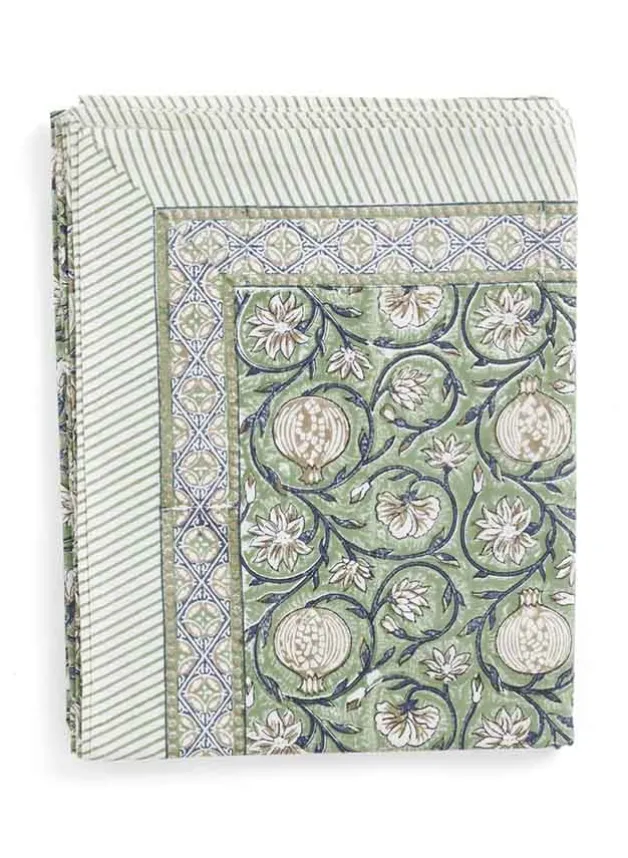 Bordsduk Tangier Pomegranate Green 170x270cm – Chamois