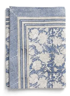 Bordsduk, Waterlily Navy Blue 170×270 cm – Chamois