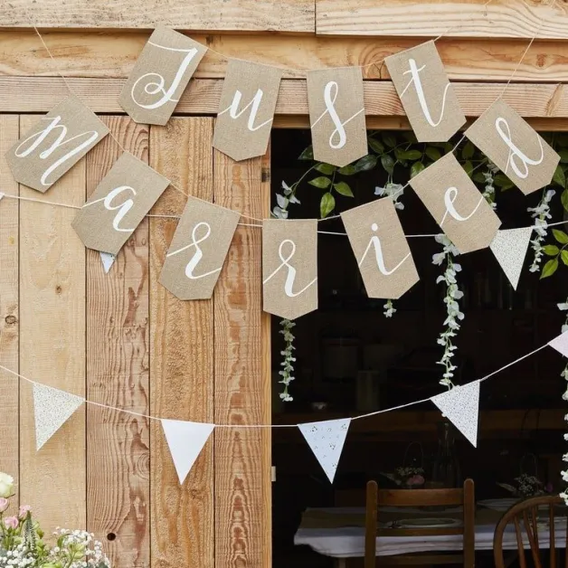 Flaggspel – Just Married