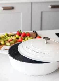 Gryta Låg 4 L i Gjuten Aluminium – Cremevit – Masterclass