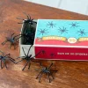Halloweendekoration – Box of 20 Spiders – Rex London