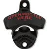 Kapsylöppnare vägg – Open Bottle Here – Svart med röd text – STARR
