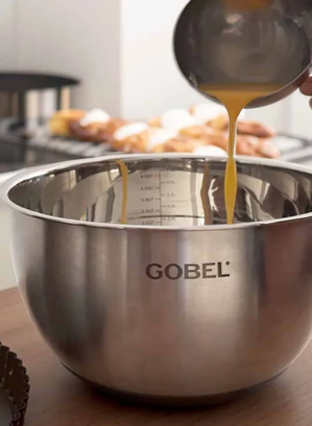 Mixskål i rostfritt stål med silikonbotten 24×14 cm – Gobel