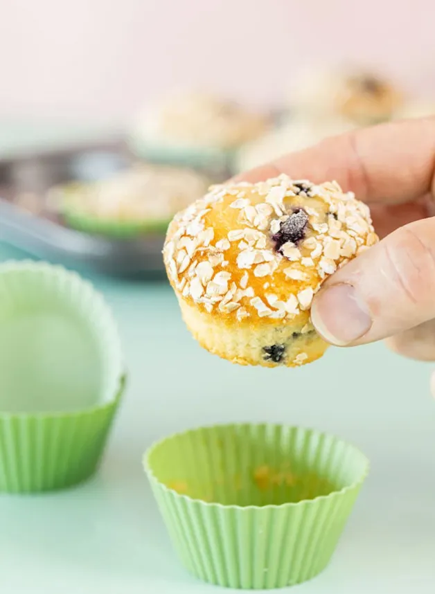 Muffinsformar i silikon – Grön – KitchenCraft