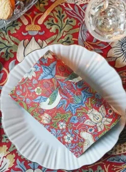 Papperservett Strawberry Thief 24×24 cm Röd – William Morris