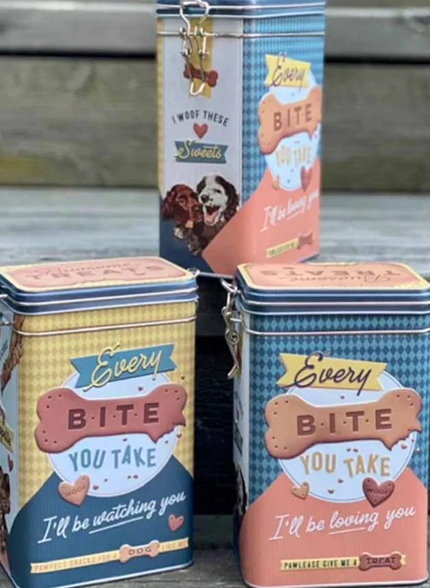 Plåtburk Knäpplock – Every Bite Dog Treats – Nostalgic Art