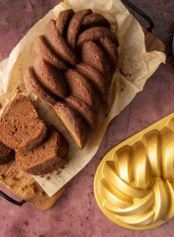 Sockerkaksform Braided loaf pan – Nordic ware